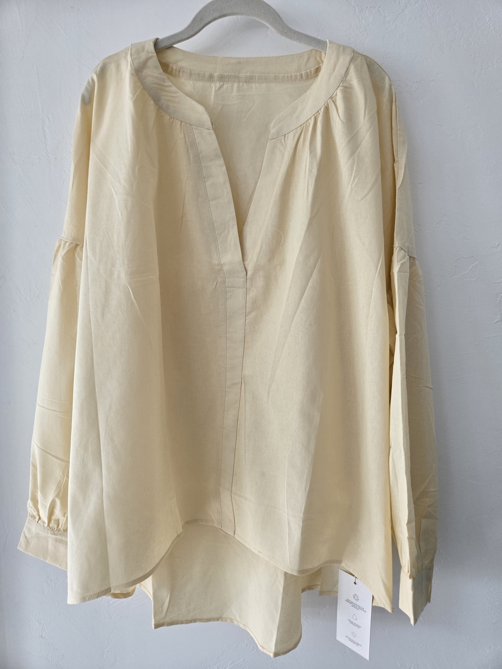 Relaxed Split-Neck Tunic Top in Light Yellow